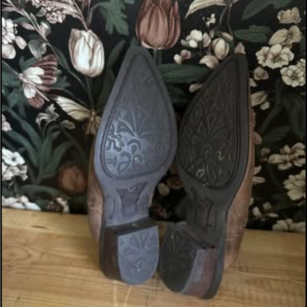 Ariat Mule Sz 7.5  Brown Leather Western Pointed Toe Slip On - Picture 4 of 6